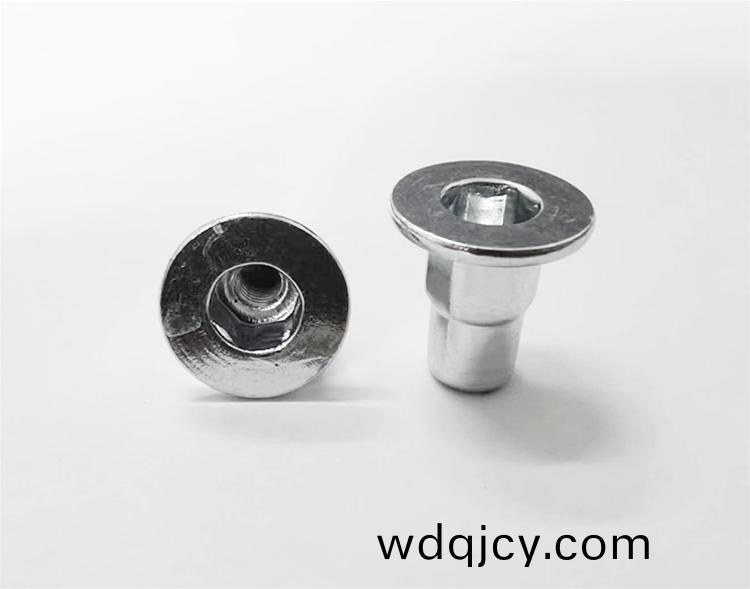 平頭(tou)半(ban)六角盲孔鉚螺母(鐵鍍(du)鋅)
